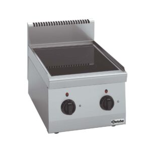Sporák Cerane 600 TU - 2 platny - 4,3 kW | Bartscher 131800 je výkonné zařízení určené pro profesionální kuchyně.