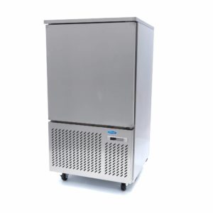 Šokový chladič - 10 x 1/1 GN | model: Maxima 09400930 je výkonný profesionálny vysokotlakový chladič, ktorého kapacita je pre 10 x 1/1 GN alebo 40 x 60 cm.