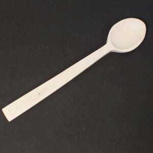 Malá drevená lyžica - DRE40 z kvalitného prírodného dreva, ktoré je šetrné ku všetkým povrchom je ideálnym doplnkom do každej kuchyne.