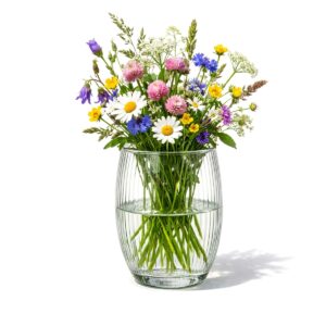 Sklenená váza s rebrovaním - Ø 14 x 19,8 cm je elegantným doplnkom na aranžovanie čerstvých kvetov, sušených dekorácií aj sezónnych kompozícií.️