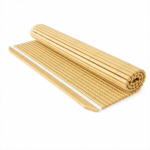 Rolovací podložka Makisu na sushi 250 × 165 mm z polypropylenu. Hygienická alternativa k bambusu, bez nutnosti další fólie, vhodná do myčky.