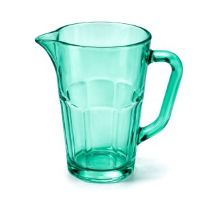 Zelený skleněný džbán na nápoje Alva – 1 l z odolného skla s tvarovanou výlevkou. Ideální pro servírování studených nápojů v gastronomických provozech.