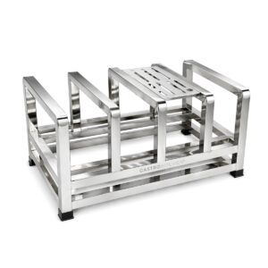 Nerezový stojan na krájecí desky a nože s pevnými přihrádkami. Praktické řešení pro organizaci kuchyně v gastronomických provozech i domácnostech.