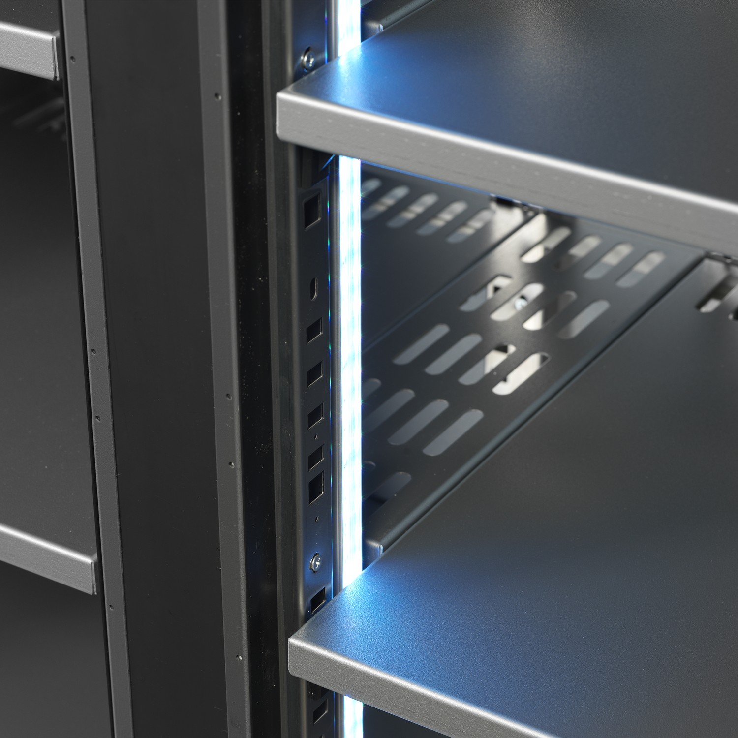 Premiový chladicí minibar do baru SCL-22MU+ | TEFCOLD