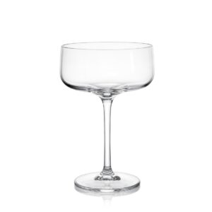 Čirý skleněný koktejlový pohár typu coupe o objemu 425 ml, výška 18 cm.