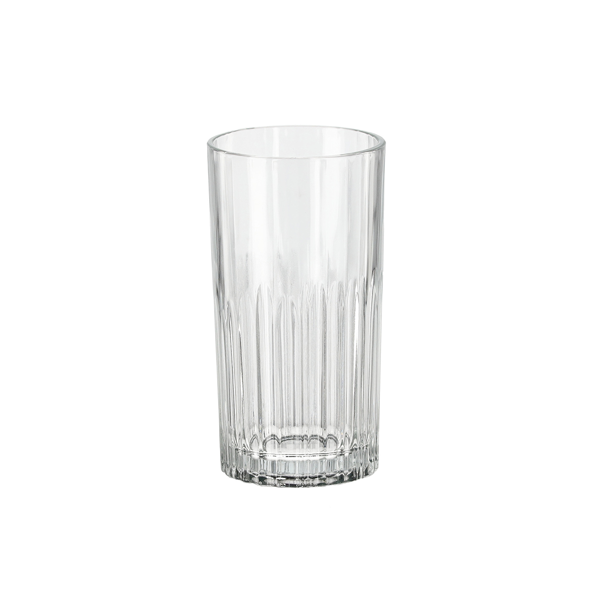 Žebrovaná sklenice o objemu 430 ml, ideální na studené nápoje.